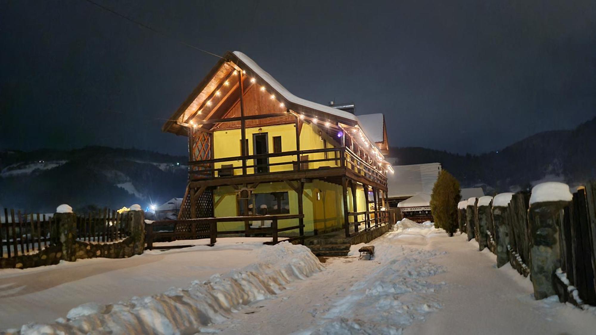 Maricom Home Zarnesti Exterior photo